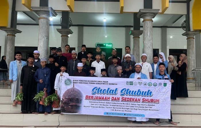 bkprmi_lubuk_pakam_tanamkan_nilai_kepedulian_melalui_safari_subuh