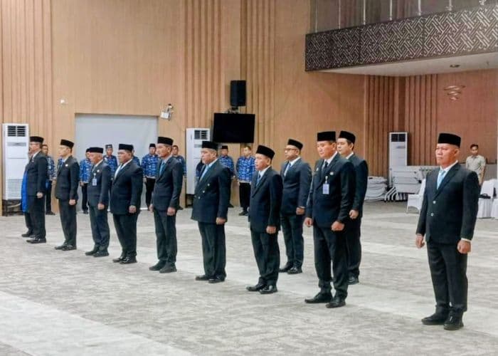 bupati_batu_bara_lantik_10_pejabat_eselon_iib