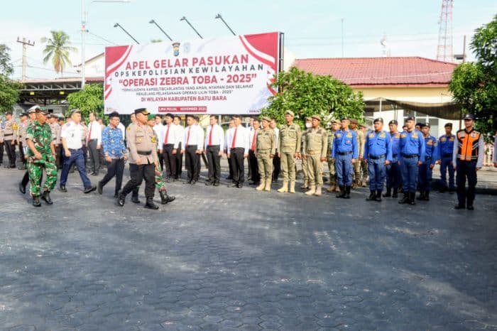 kapolres_batu_bara_minta_personel_humanis_selama_ops_zebra_toba_2025
