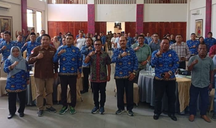 masinton_ultimatum_perusahaan_sawit_di_tapteng_wajib_realisasikan_plasma_20_persen_sebelum_2026_
