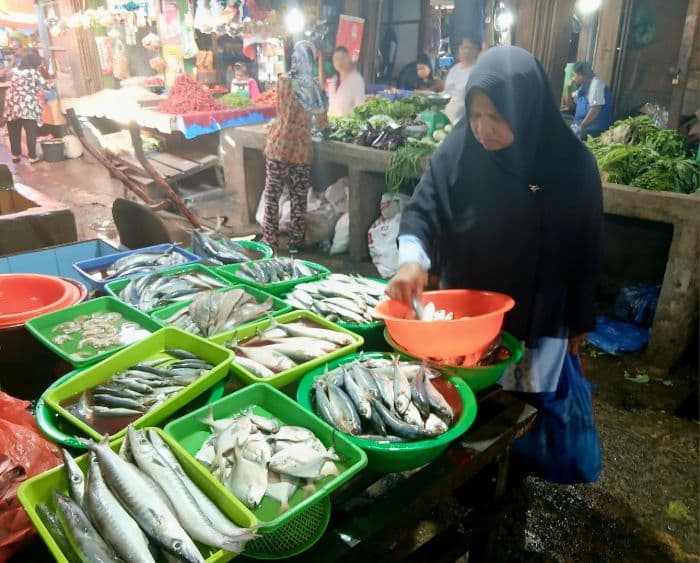 minim_pasokan_dari_aceh_stok_ikan_laut_di_siantar_kembali_langka