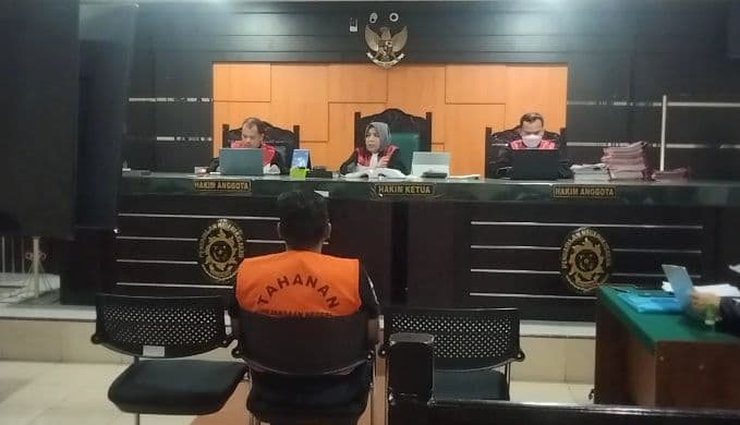 tuntutan_polisi_yang_jual_12_ton_sisik_trenggiling_di_asahan_tak_jadi_dibacakan