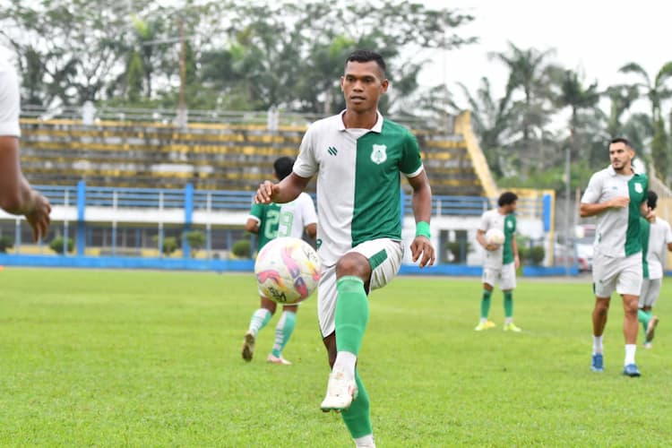 optimis_raih_poin_penuh_di_babak_playoff_nil_maizar_seluruh_pemain_siap