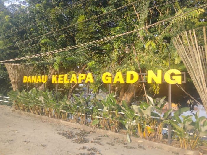 danau_kelapa_gading_kisaran_pilihan_rekreasi_keluarga_gratis_di_asahan