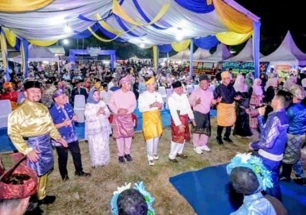 festival_pesta_tapai_jelang_ramadan_sejak_abad_ke18_dibuka_di_batu_bara