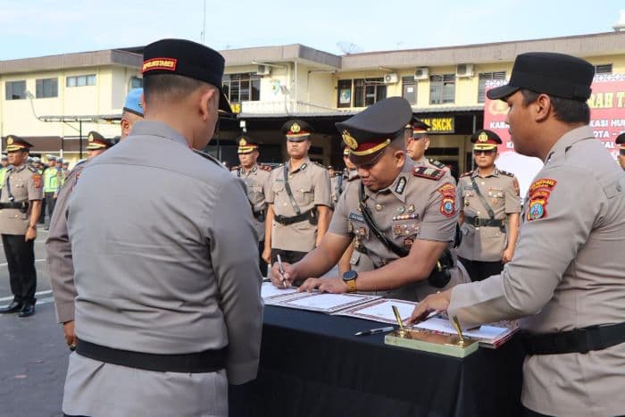 jabat_kapolsek_medan_area_akp_m_ainul_yaqin_siap_tingkatkan_pelayanan_dan_keamanan