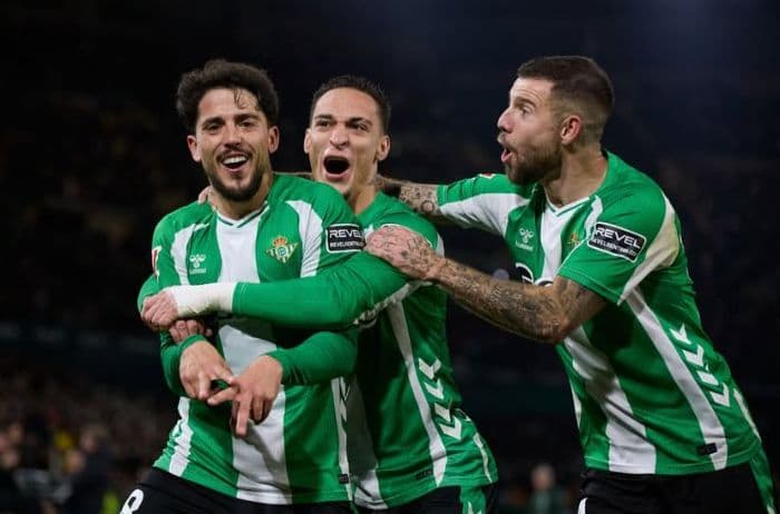 real_betis_tembus_zona_eropa_osasuna_menang_dramatis_di_jornada_ke20_laliga