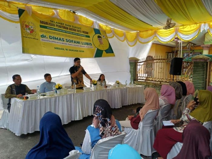 warga_medan_diminta_tertib_administrasi_anggota_dprd_uhc_tidak_bisa_digunakan_tanpa_ktp