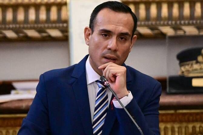 baru_empat_bulan_menjabat_jadi_presiden_peru_jose_jeri_dimakzulkan