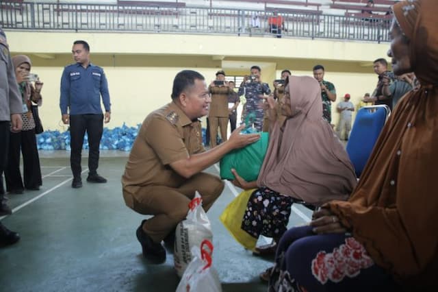 pemkab_asahan_ringankan_beban_1000_kaum_dhuafa