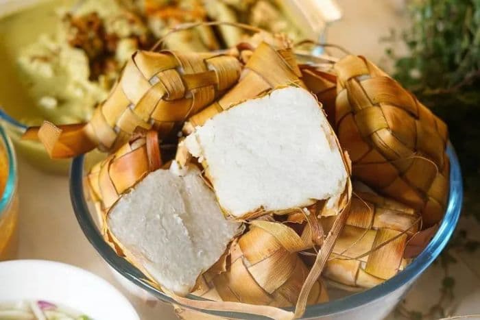 cara_merebus_ketupat_di_kompor_agar_lebih_hemat_gas