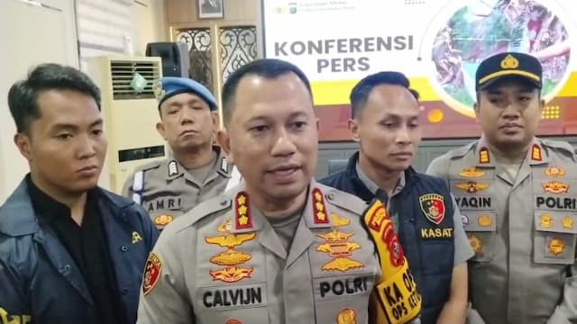 polisi_sediakan_parkir_gratis_untuk_warga_yang_mudik
