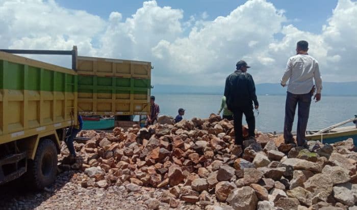 tambang_batu_ilegal_di_uluan_toba_tetap_beroperasi_meski_sudah_ditegur