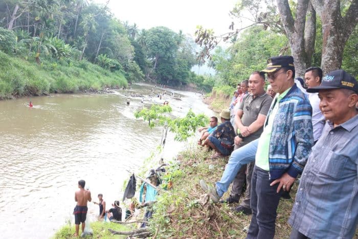 bupati_tapsel_jaga_lubuk_larangan_ikut_dukung_swasembada_ikan_air_tawar