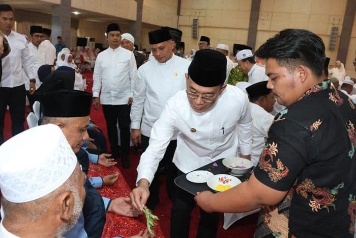 pemkab_tapsel_akan_beri_bingkisan_perlengkapan_dan_uang_untuk_174_calon_haji_2025