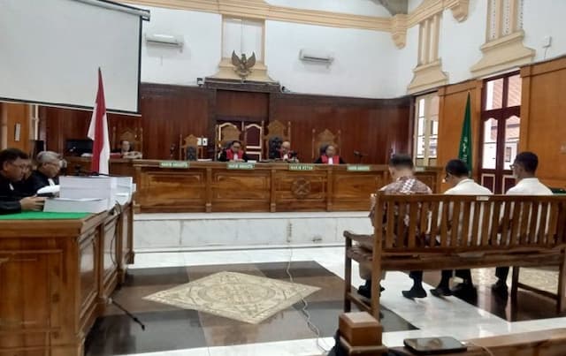eks_ppk_btp_sumbagut_dan_broker_proyek_djka_medan_dituntut_enam_tahun_penjara