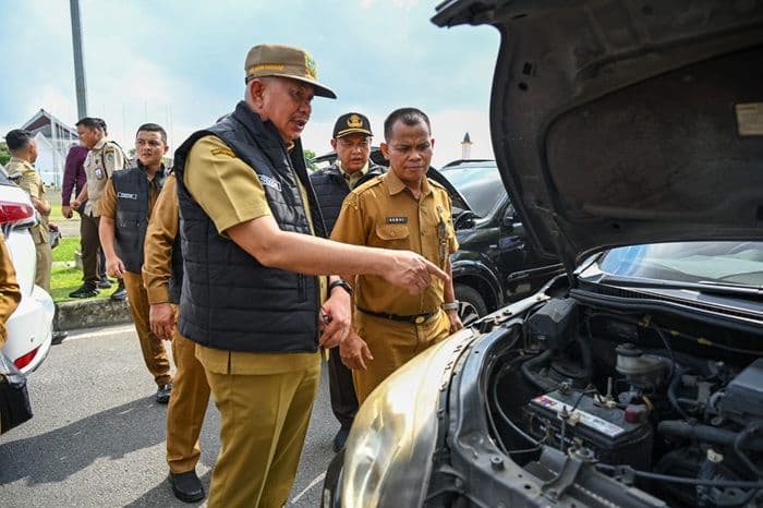pemprov_sumut_kumpulkan_seluruh_kendaraan_dinas_cek_pajak_dan_administrasi_selama_sepekan