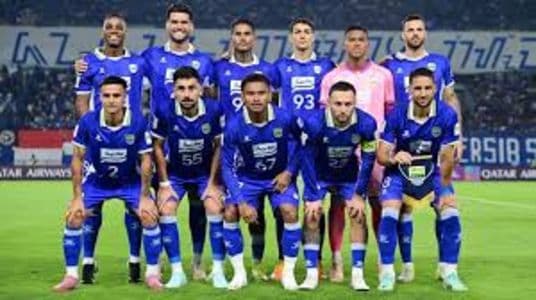 persib_bandung_selangkah_lagi_juara_bri_super_league_20252026_usai_kalahkan_psm_makassar