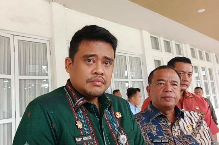 bobby_nasution_sarankan_retribusi_sidebukdebuk_dihapus_bupati_karo_siap_berkantor_di_lokasi