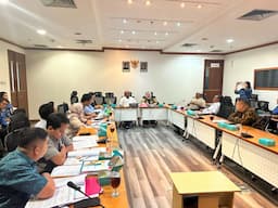 dprd_sumut_mediasi_sengketa_pengelolaan_aset_hotel_merak_jingga