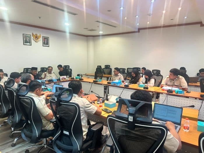 dprd_sumut_soroti_dugaan_lpg_subsidi_diborong_dapur_mbg_di_nias_bgn_beri_penjelasan