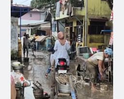 perspektif_psikologi_bencana_dalam_ketidakberdayaan_penyintas_banjir_di_sumatera