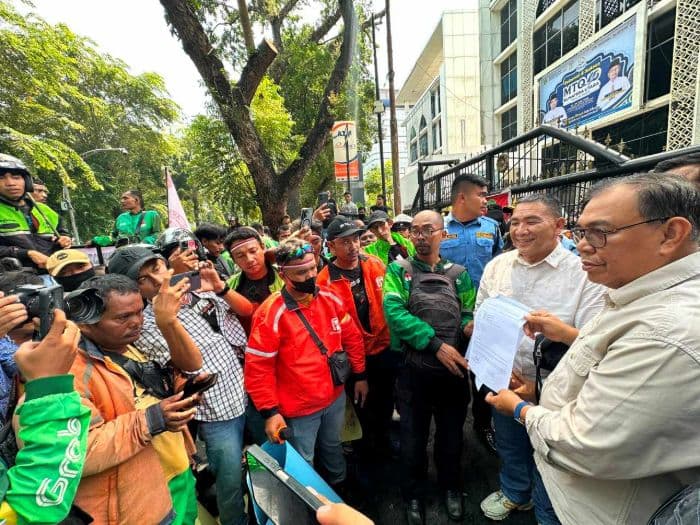 terima_aspirasi_ojol_komisi_e_dprd_sumut_janji_perjuangkan_potongan_aplikasi_8_persen
