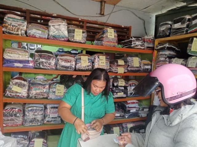 harga_deterjen_naik_pengusaha_laundry_di_porsea_mengeluh_