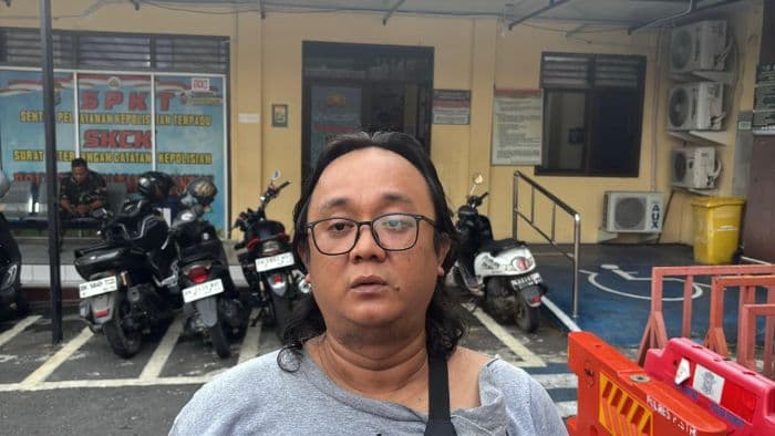ngaku_anggota_brimob_pasutri_di_siantar_dituding_keroyok_warga_dan_hancurkan_mobil