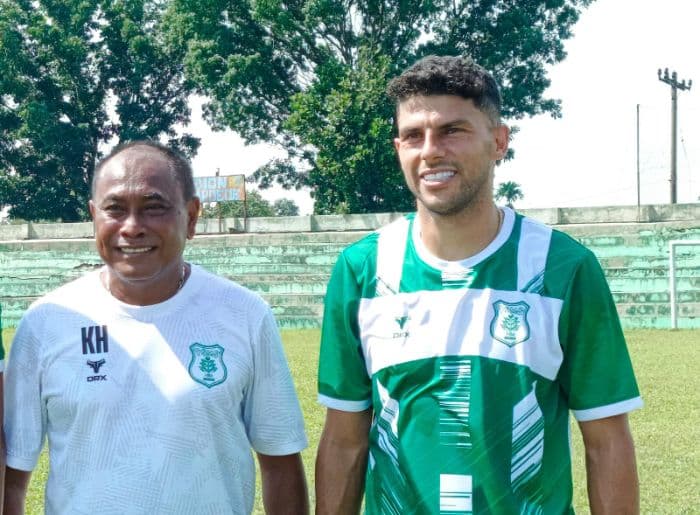 ikut_latihan_kas_hartadi_beberkan_alasan_ajak_gabung_vitor_barata_ke_psms_medan