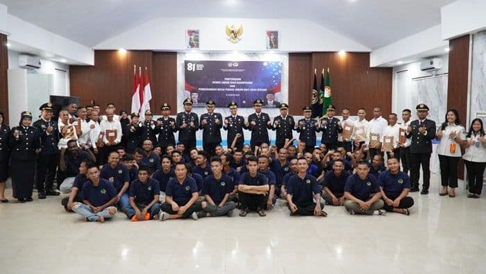 1203_napi_rutan_tanjung_gusta_medan_dapat_remisi_hut_ke81_ri_38_langsung_bebas