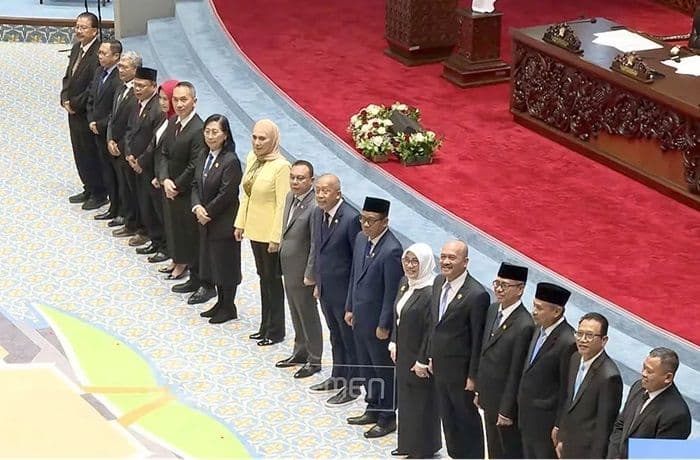 14_calon_hakim_agung_hakim_ad_hoc_ma_lolos_uji_dpr_
