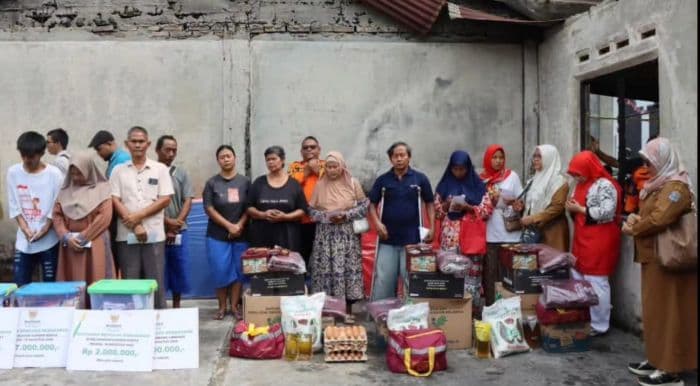 21_korban_kebakaran_di_binjai_terima_bantuan_rp7_juta_per_kk