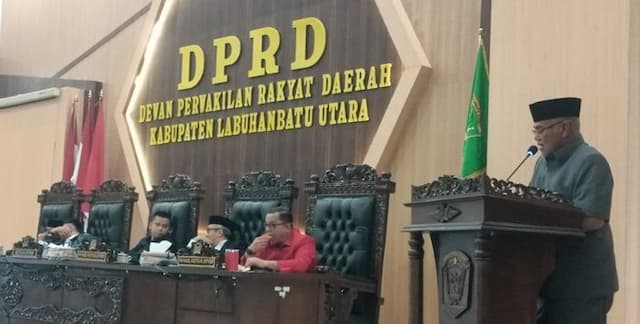 banggar_dprd_labura_sahkan_kuappas_2027_target_pad_naik_rp839_miliar_
