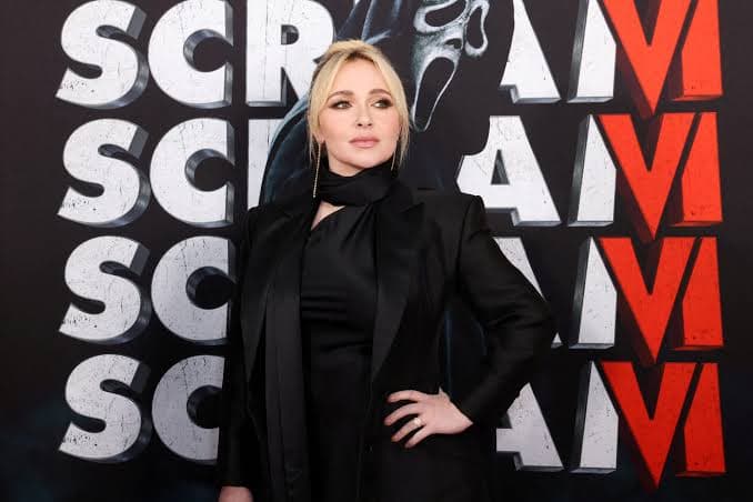 hayden_panettiere_meninggal_di_usia_muda_memoarnya_ungkap_sisi_kelam_kehidupan