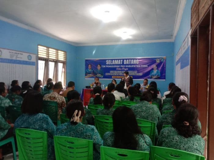 ketua_pkk_toba_tekankan_jajarannya_memperhatikan_kesehatan_anak