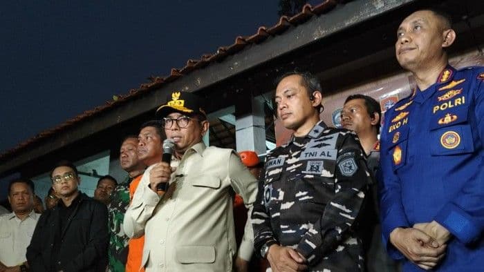 meski_dihentikan_pencarian_5_jurnalis_di_perairan_selat_sunda_dilanjutkan_dengan_pemantauan_
