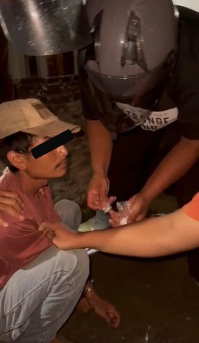 miliki_8_paket_sabu_siap_edar_pria_25_tahun_ditangkap_di_patumbak