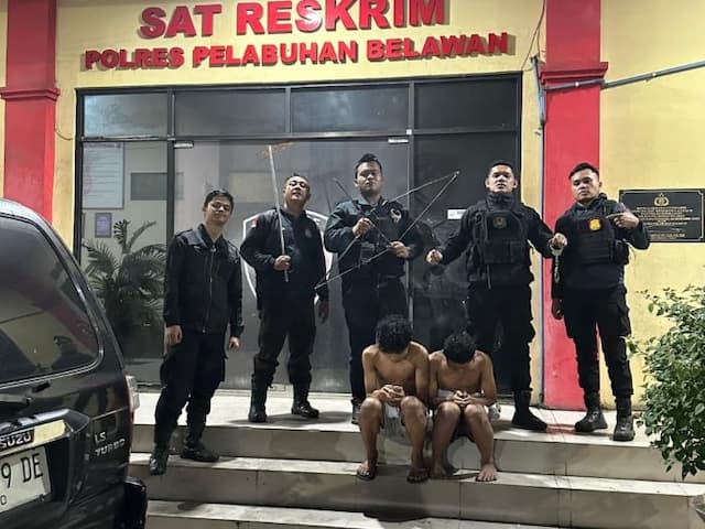 polisi_temukan_berbagai_senjata_tajam_di_lokasi_tawuran_belawan