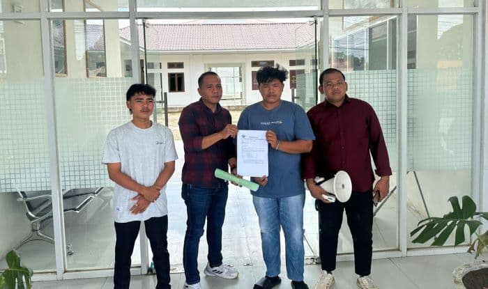 massa_gempur_gelar_aksi_jilid_ii_desak_kejari_palas_usut_dugaan_penyalahgunaan_dana_desa_