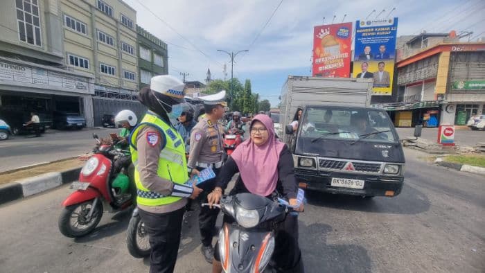 hari_pertama_operasi_zebra_toba_2025_1013_pengendara_di_sumut_terjaring_pelanggaran