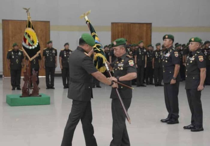 kolonel_inf_iwan_budiarso_resmi_jabat_danrem_023ks