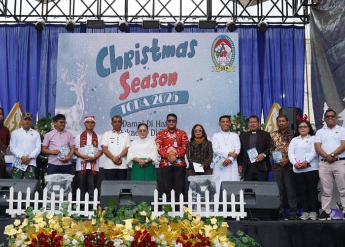 christmas_season_digelar_untuk_berdayakan_ekonomi_umkm_di_toba