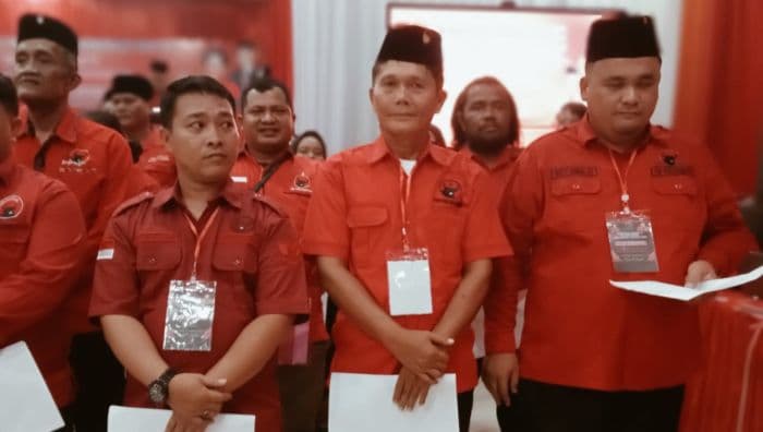 poarada_nababan_jabat_ketua_dpc_pdi_perjuangan_labura_periode_20252030