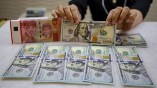 rupiah_melemah_di_level_rp16723_per_dolar_as_kamis_sore