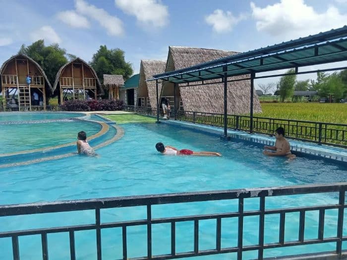 kolam_renang_bumdes_sastro_316_di_denai_lama_jadi_destinasi_wisata_anak_di_deli_serdang