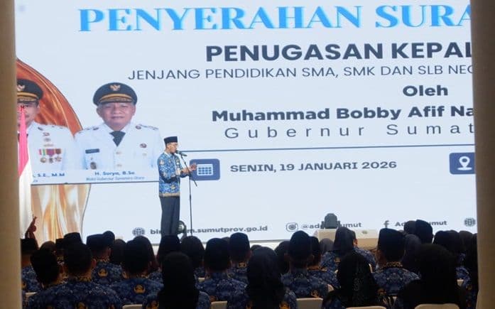 sumut_serahkan_sk_kepada_248_kepala_sekolah_perkuat_kepemimpinan_pendidikan