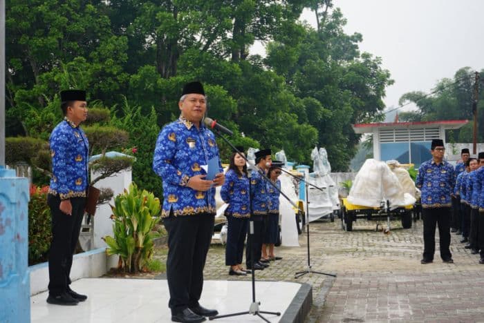 wakil_bupati_taput_tekankan_disiplin_dan_responsivitas_asn_dalam_pelayanan_publik