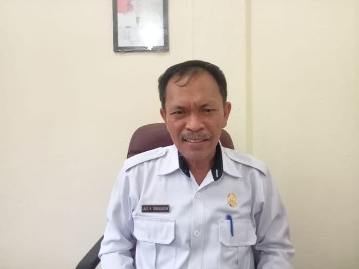 pemkab_toba_salurkan_sembako_dan_nutrisi_kepada_pasutri_yang_tinggal_di_gudang_kecil