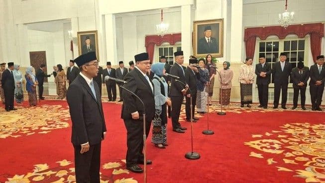 termasuk_mendiktisaintek_dan_kepala_bpkp_berikut_6_pejabat_yang_dilantik_prabowo_